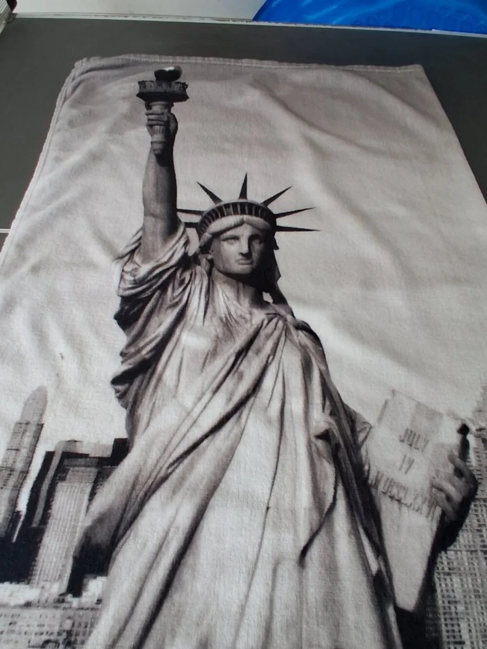 Fleece Blanket=New York City